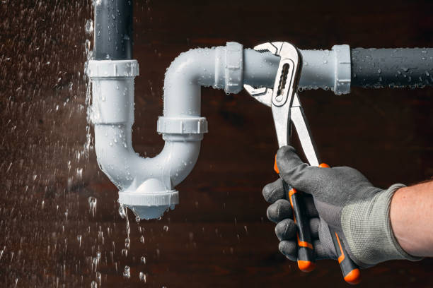 Professional Gas Line Repair technician working in Croswell, MI